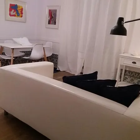 Low Cost - Baixa-mouraria Lisbon