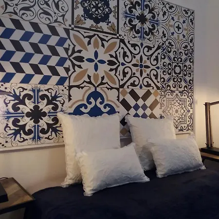 Apartment Low Cost - Baixa-mouraria *