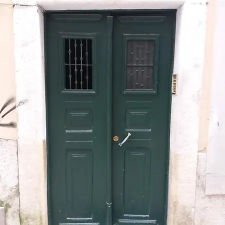 Apartment Low Cost - Baixa-mouraria Lisbon