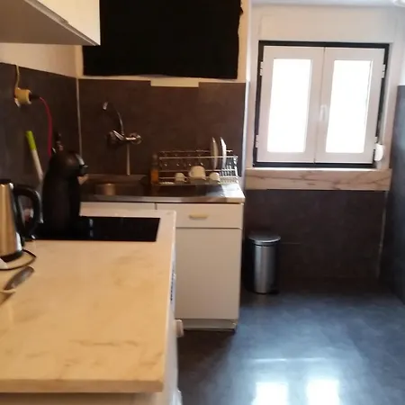 Apartment Low Cost - Baixa-mouraria